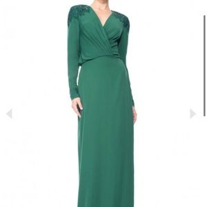 Beautiful elegant, long green dress!